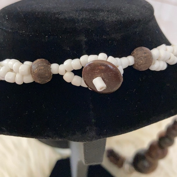 VNTG 24” Abalone Shell & Wood Statement Necklace - Picture 4 of 9